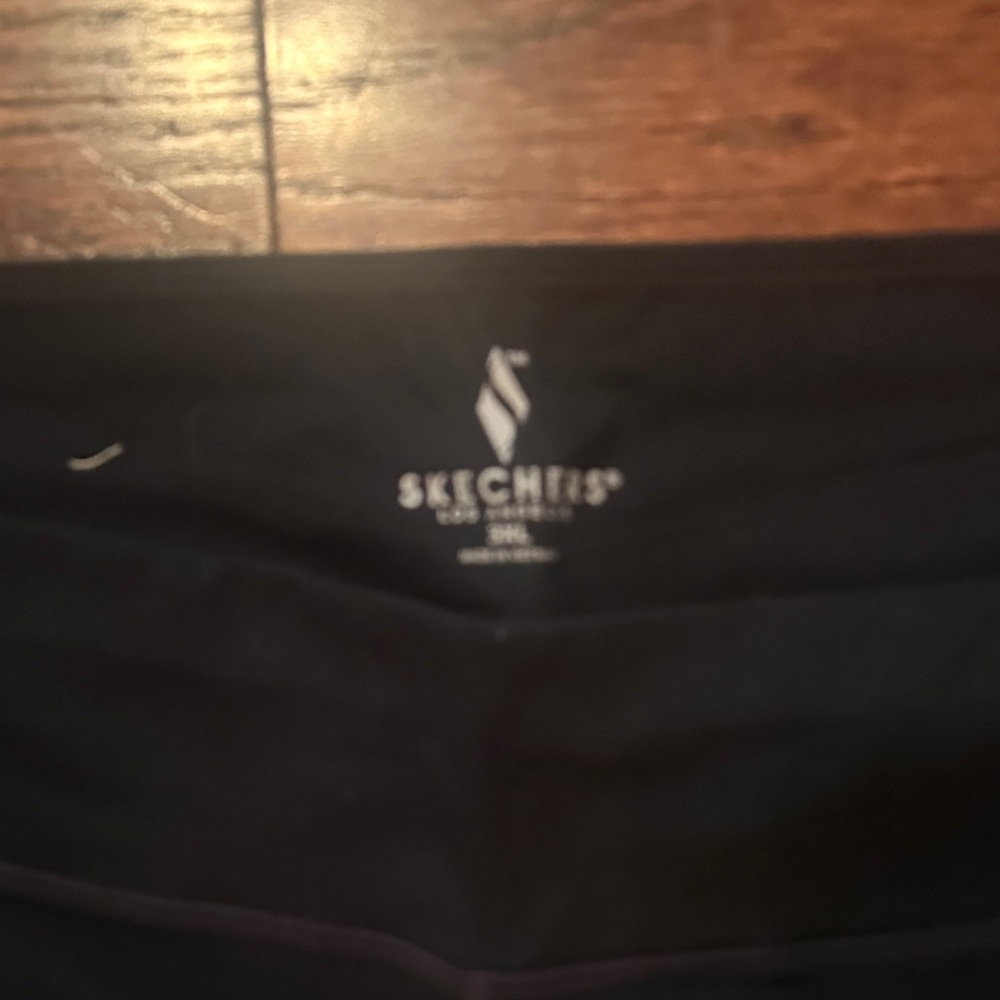Skechers Black Leggings - Picture 2 of 6
